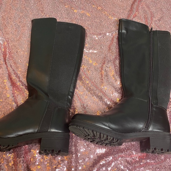 Over The Knee Black Boots - Picture 2 of 3